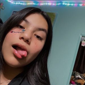 Meet your Posher, Damaris